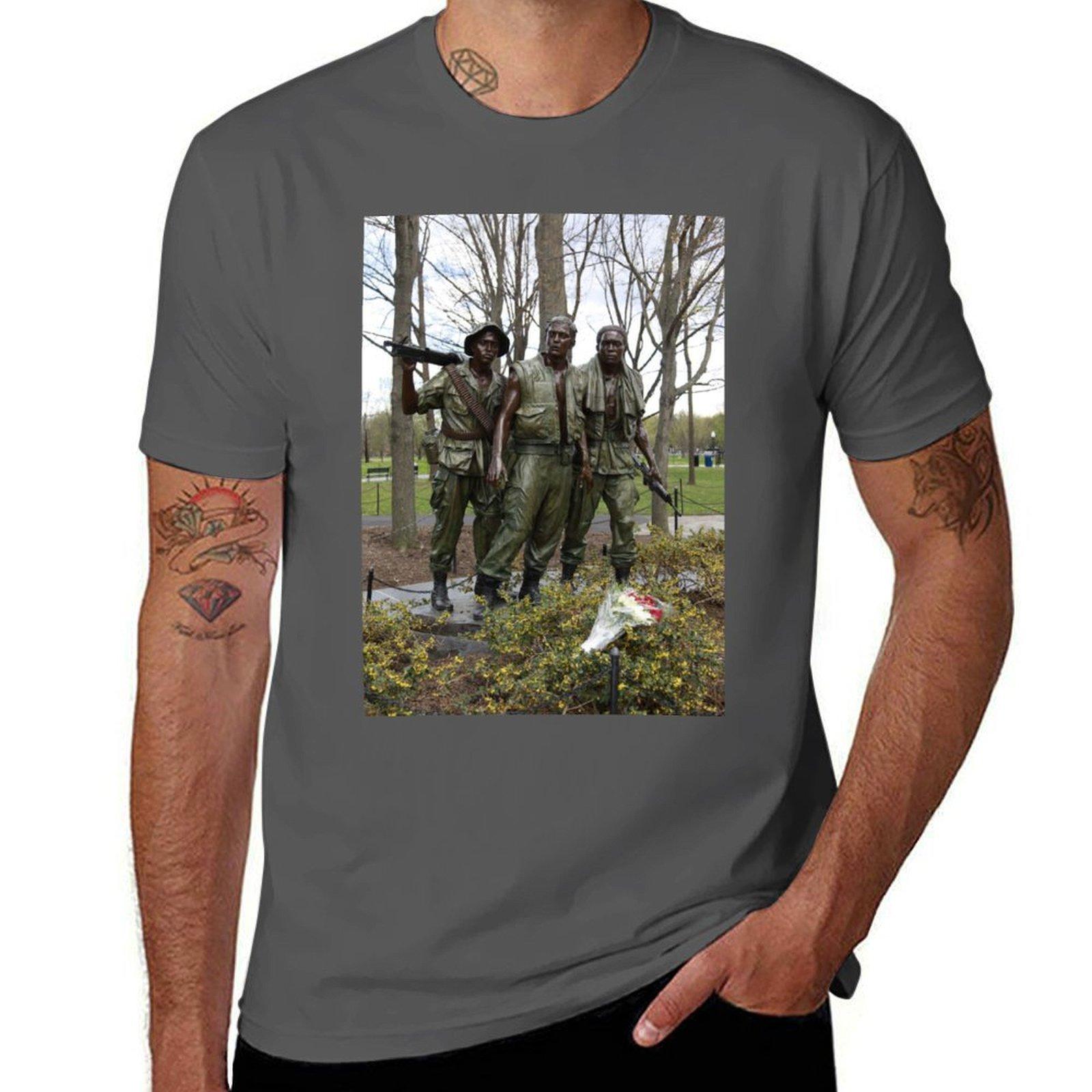 Three Men Soldier Statue w flowers TShirt Summer Casual Loose TShirt 4XL
Three Men Soldier Statue w flowers TShirt Summer Casual Loose TShirt 4XL