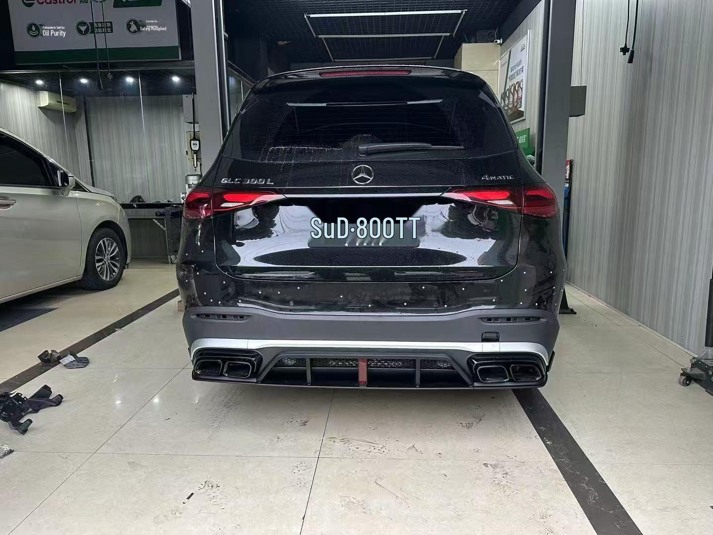 Совместимый задний диффузор для Mercedes-Benz GLC X254/C254, GLC Coupe и моделей GLC63s. Lower Bumper Spoiler (with LED)
Совместимый задний диффузор для Mercedes-Benz GLC X254/C254, GLC Coupe и моделей GLC63s. Lower Bumper Spoiler (with LED)