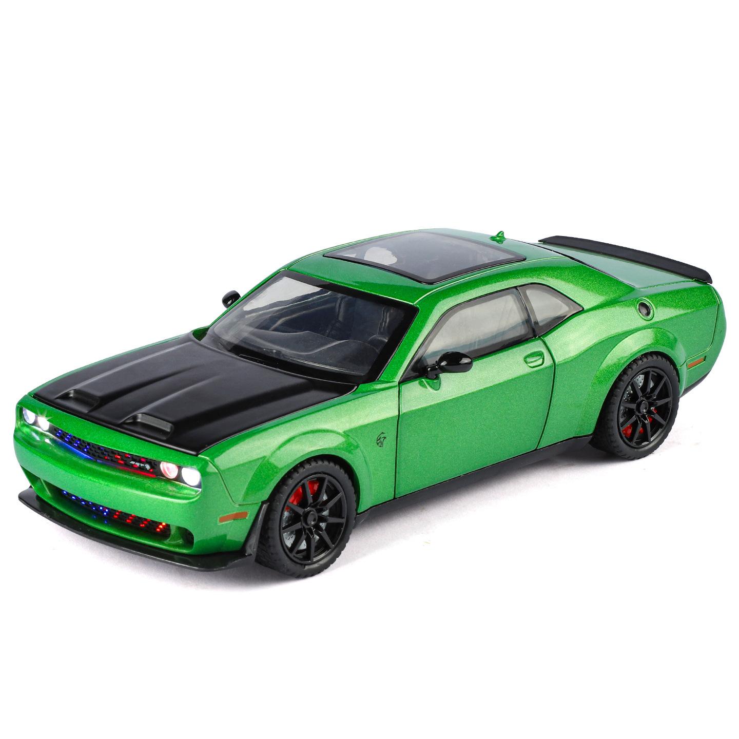 1/24 Dodge Challenger SRT Hellcat Redeye Червоний Металевий Модель Автомобиля Іграшка Литий Метал Звук і Світло Авто Іграшки для Дітей Транспортний Засіб зелений
1/24 Dodge Challenger SRT Hellcat Redeye Червоний Металевий Модель Автомобиля Іграшка Литий Метал Звук і Світло Авто Іграшки для Дітей Транспортний Засіб зелений