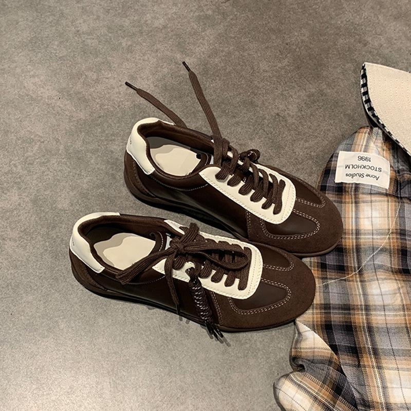 Retro German training shoes women s autumn 2025 new fashion versatile color matching sports leisure lightweight non-slip white shoes 35 коричневый
Retro German training shoes women s autumn 2025 new fashion versatile color matching sports leisure lightweight non-slip white shoes 35 коричневый