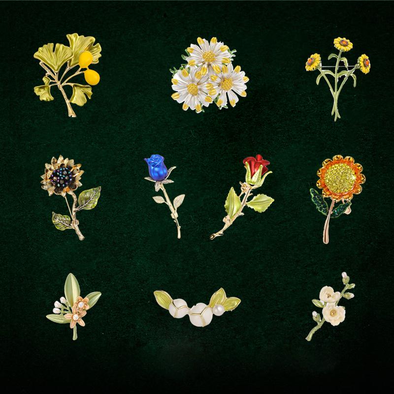 Vintage Daisy Rose Enamel Metal Brooches For Women Elegant Plant Series Badges Corsage Classic Party Wedding Accessories Pins
Vintage Daisy Rose Enamel Metal Brooches For Women Elegant Plant Series Badges Corsage Classic Party Wedding Accessories Pins