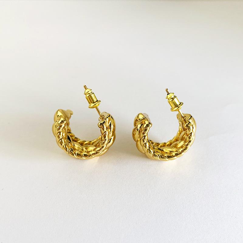 Twist earrings women s earrings ins wind fashion cold wind simple C ring earrings personalized earrings 2025 new срібний
Twist earrings women s earrings ins wind fashion cold wind simple C ring earrings personalized earrings 2025 new срібний