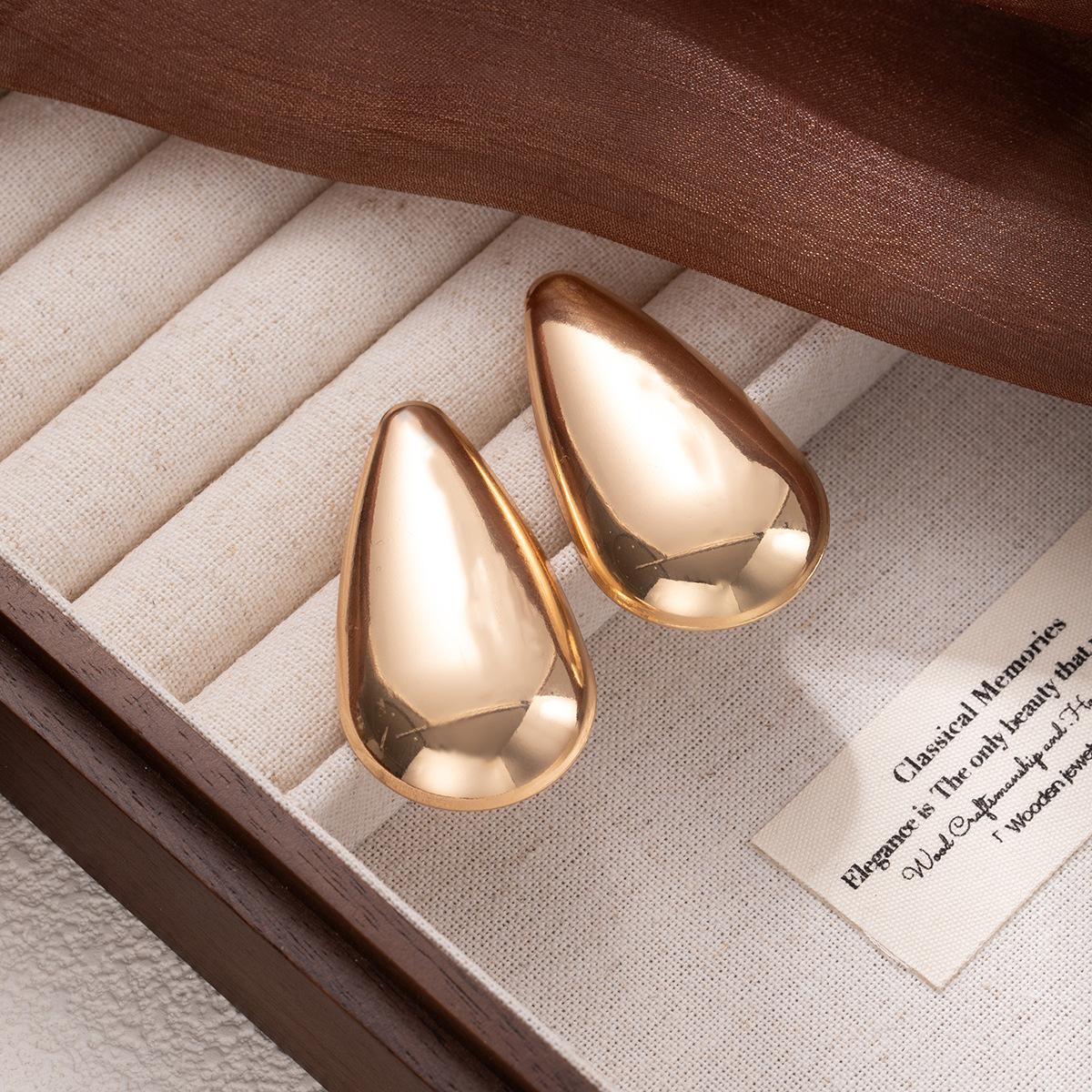 Винтажные панк серьги-капли Минималистичные легкие серьги-подвески в виде капель воды золотой
Винтажные панк серьги-капли Минималистичные легкие серьги-подвески в виде капель воды золотой