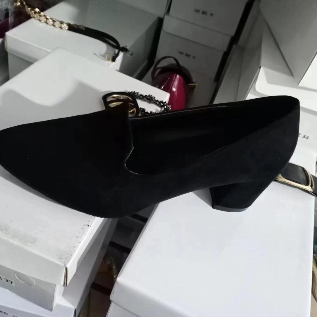 2026 Autumn New Women s Shoes Coarse Heel Shallow Mouth Fashion Shoes Professional Shoes Temperament Single Shoes Women 42
2026 Autumn New Women s Shoes Coarse Heel Shallow Mouth Fashion Shoes Professional Shoes Temperament Single Shoes Women 42