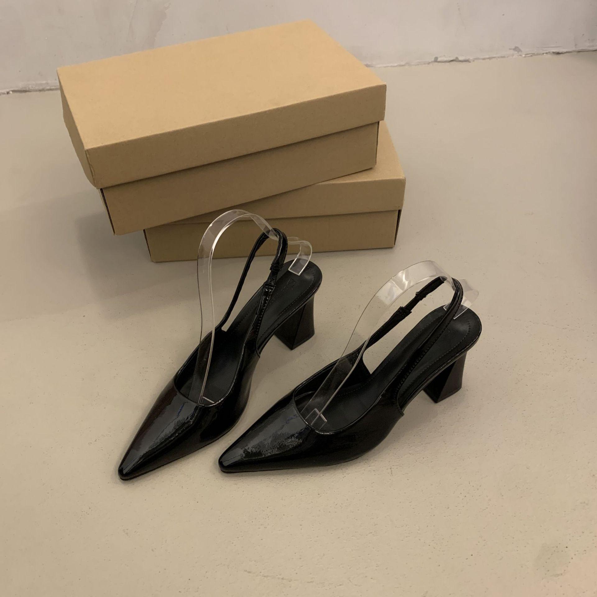 French temperament bag head sandals women s 2025 summer new Korean version commuting light mouth high heels paint thick heel fashion shoes 35 чёрный
French temperament bag head sandals women s 2025 summer new Korean version commuting light mouth high heels paint thick heel fashion shoes 35 чёрный