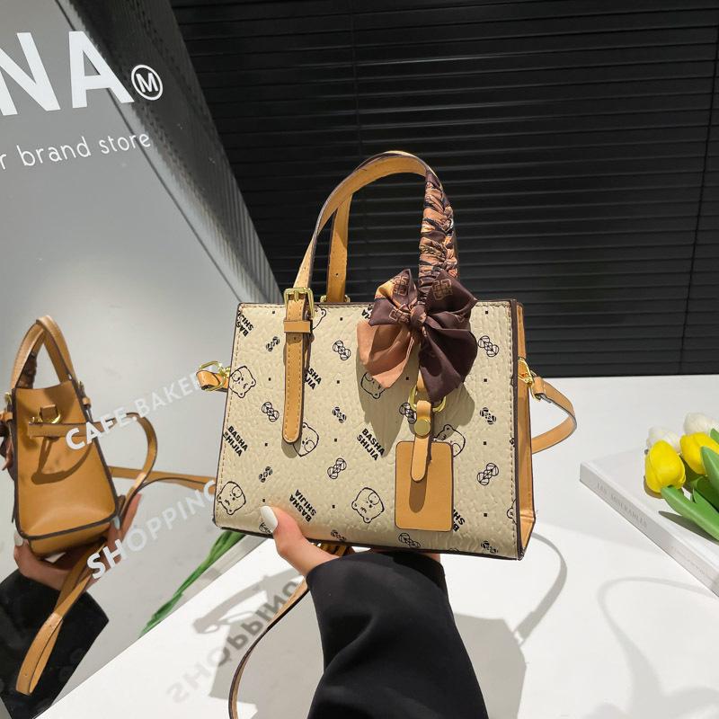 Premium small bag women s 2025 new summer versatile messenger bag bucket bag коричневий
Premium small bag women s 2025 new summer versatile messenger bag bucket bag коричневий