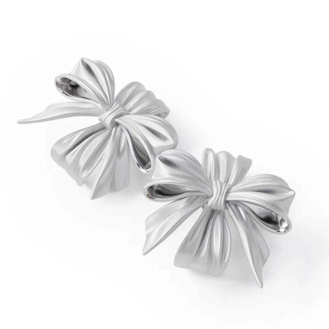 S925 Silver Needle High-End Bow Stud Earrings - Versatile Cold Style Niche Design for Women
S925 Silver Needle High-End Bow Stud Earrings - Versatile Cold Style Niche Design for Women
