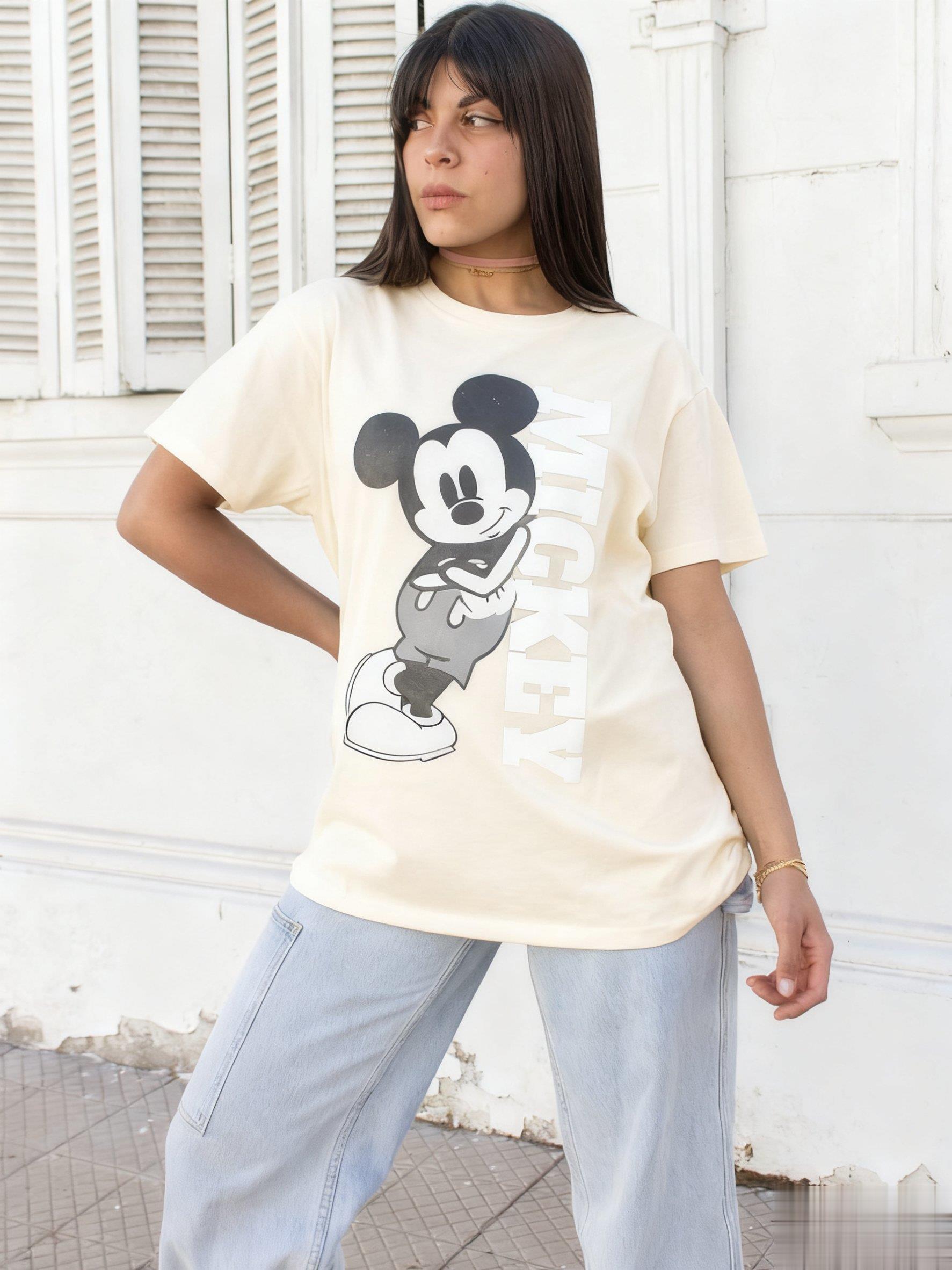 Oversized Vintage Mickey Mouse Graphic Tshirt Women Men New Summer Fashion Casual Short Sleeve Tee Tops Streetwear Disney Anime S
Oversized Vintage Mickey Mouse Graphic Tshirt Women Men New Summer Fashion Casual Short Sleeve Tee Tops Streetwear Disney Anime S