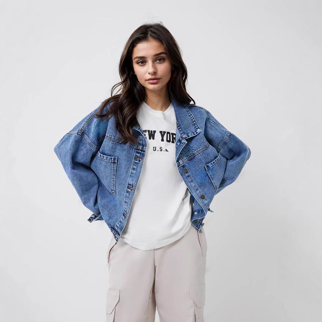 Осенняя женская джинсовая куртка с узкими лацканами L синий
Осенняя женская джинсовая куртка с узкими лацканами L синий