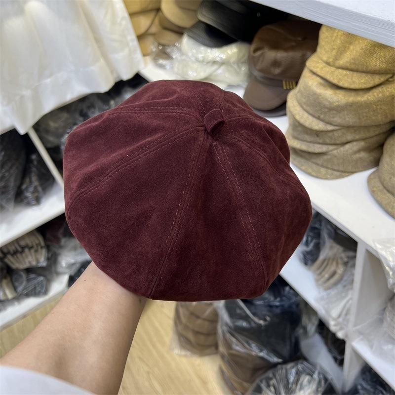 Матовый берет из ПУ кожи женский осенне-зимний литературный ретро универсальный берет художника восьмиугольная шляпа шляпа тыква M(56-58cm)
Матовый берет из ПУ кожи женский осенне-зимний литературный ретро универсальный берет художника восьмиугольная шляпа шляпа тыква M(56-58cm)