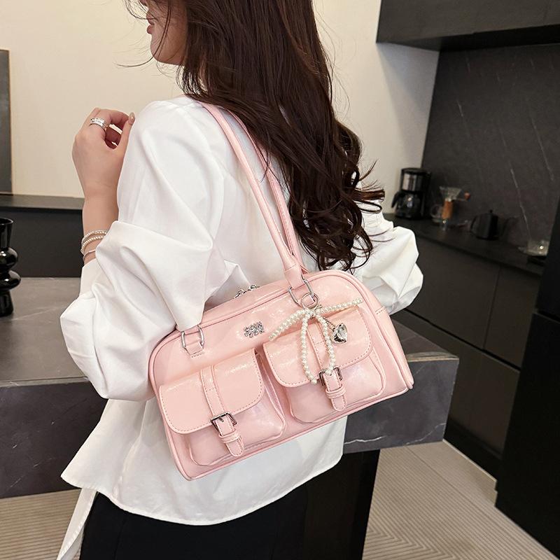 Bag Women s 2025 New Fashion One Shoulder Underarm Bag Versatile Large Capacity Handbag Tide чорний
Bag Women s 2025 New Fashion One Shoulder Underarm Bag Versatile Large Capacity Handbag Tide чорний