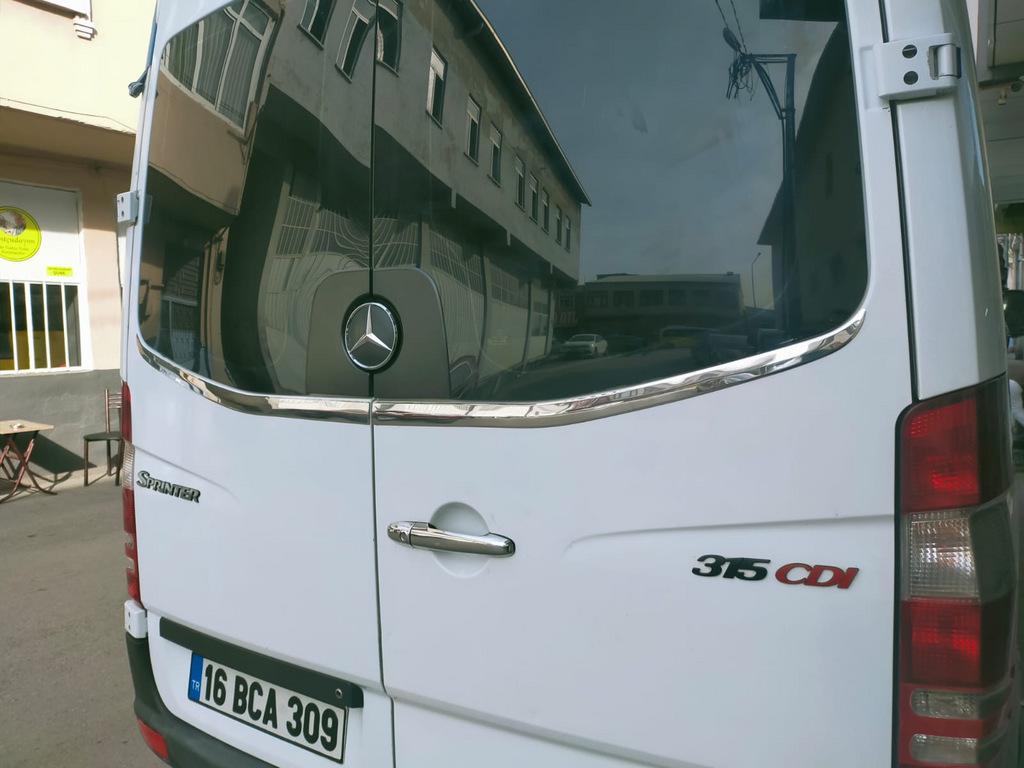 Кромка заднего стекла Carmos (2 шт, нерж) для Mercedes Sprinter W906 2006-2018 гг 
Кромка заднего стекла Carmos (2 шт, нерж) для Mercedes Sprinter W906 2006-2018 гг