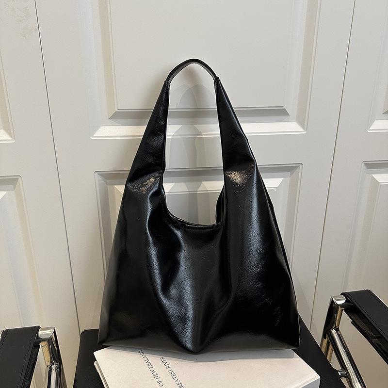 Large Capacity PU Leather Hobo Retro Red Bags Autumn Winter Shoulder Bag for Women Trend Y2K Handbags and Purses Tote
Large Capacity PU Leather Hobo Retro Red Bags Autumn Winter Shoulder Bag for Women Trend Y2K Handbags and Purses Tote