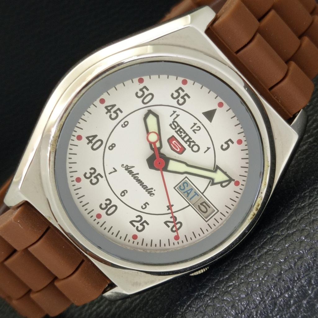 Б/У винтажные мужские часы SEIKO 5 AUTOMATIC 7009A из Японии с белым циферблатом a434575-2 R121-a434575
Б/У винтажные мужские часы SEIKO 5 AUTOMATIC 7009A из Японии с белым циферблатом a434575-2 R121-a434575
