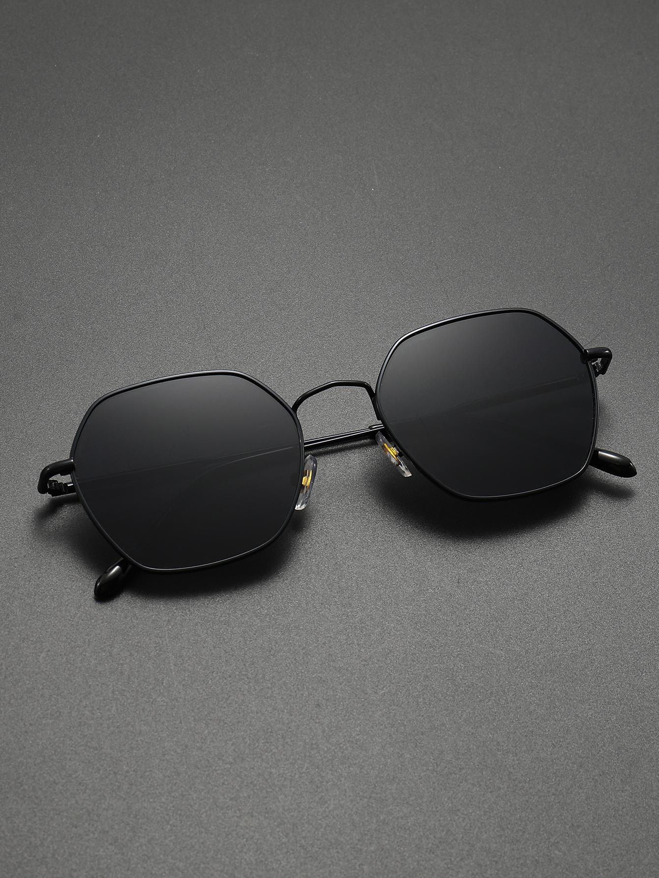 Retro Minimalist round Frame Fashion Glasses High Quality for Street Photography Daily Wear And Driving чорний
Retro Minimalist round Frame Fashion Glasses High Quality for Street Photography Daily Wear And Driving чорний