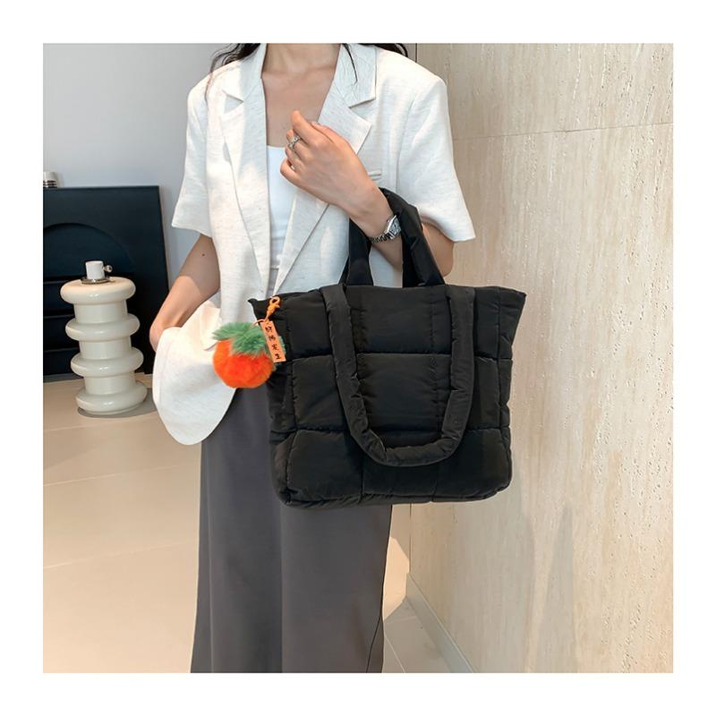 Новая вместительная клетчатая сумка-тоут для женщин 32*29*12.5
Новая вместительная клетчатая сумка-тоут для женщин 32*29*12.5