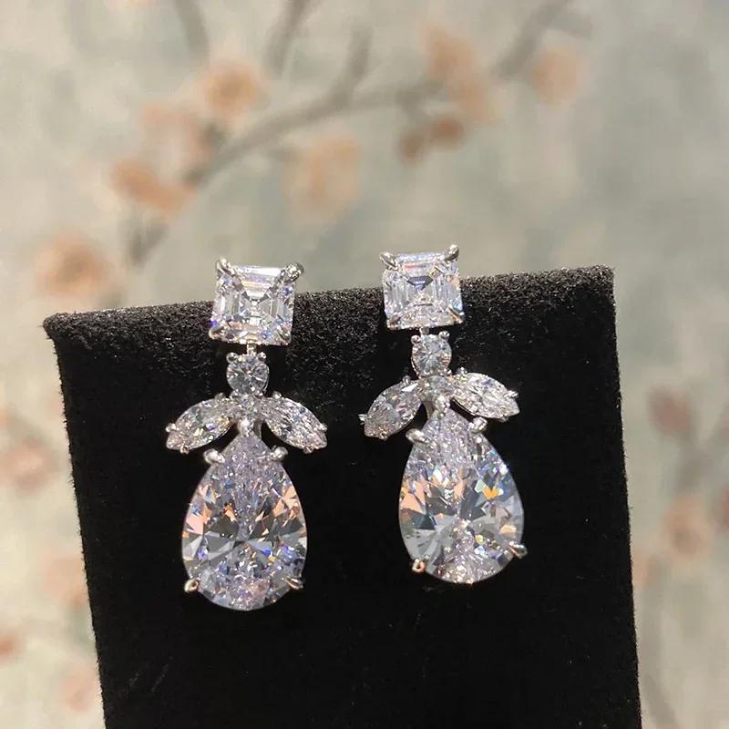Statement Earrings for Women Geometric Crystal Cubic Zirconia Dangle Daily Wear Fashionable Female Zircon New
Statement Earrings for Women Geometric Crystal Cubic Zirconia Dangle Daily Wear Fashionable Female Zircon New