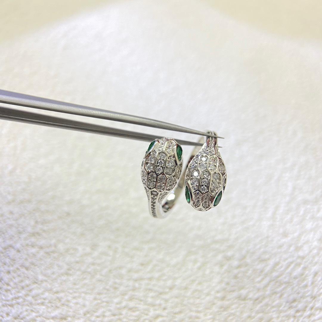 High-End Luxurious Rose Gold Diamond Double Snake Head Open Ring
High-End Luxurious Rose Gold Diamond Double Snake Head Open Ring