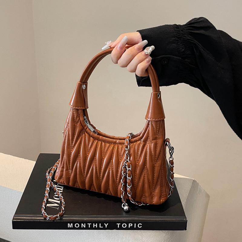 Корейская версия плиссированная сумка женская 2025 новая весенняя сумочка модная плечевая сумка под мышкой в иностранном стиле сумка-мессенджер на цепочке коричневый
Корейская версия плиссированная сумка женская 2025 новая весенняя сумочка модная плечевая сумка под мышкой в иностранном стиле сумка-мессенджер на цепочке коричневый