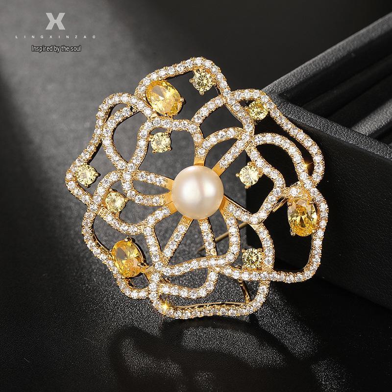 Lingxinzao Camellia Brooch: Copper, Zircon & Freshwater Pearl Floral Pin Accessory
Lingxinzao Camellia Brooch: Copper, Zircon & Freshwater Pearl Floral Pin Accessory