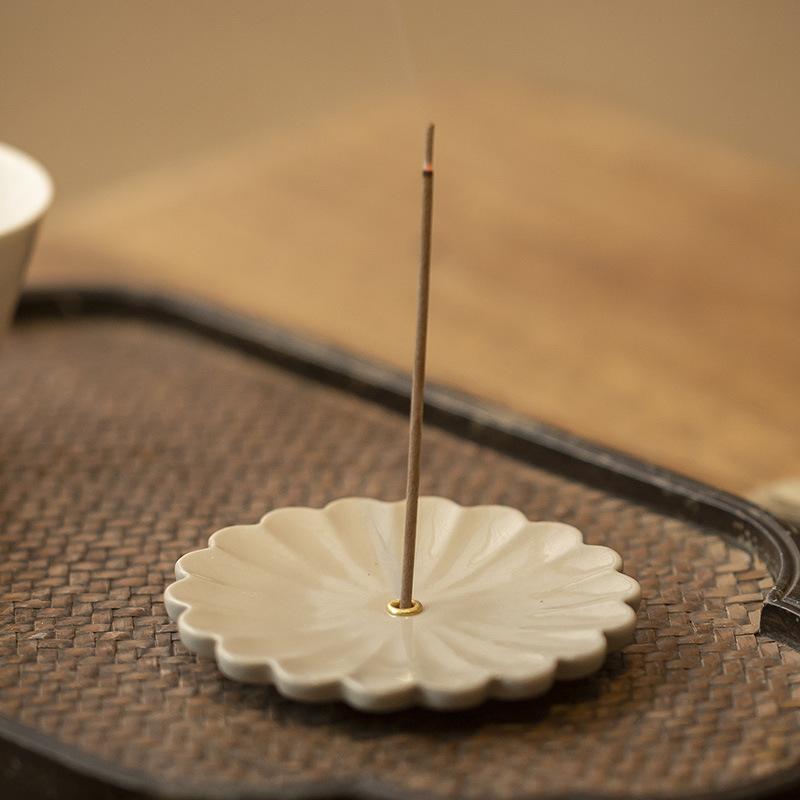 Flower Pattern Incense Stick Holder Incense Burner Stick Holder Line Plate Sandalwood Coil Base Studios Home Decoration Gift
Flower Pattern Incense Stick Holder Incense Burner Stick Holder Line Plate Sandalwood Coil Base Studios Home Decoration Gift