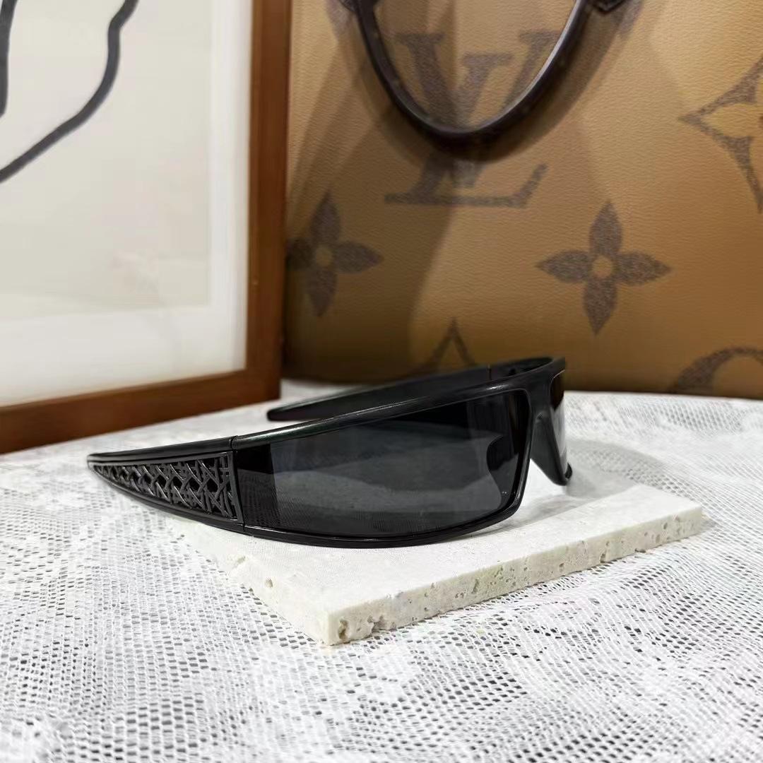 European American Style Sunglasses For Women Punk Stylish Uv Protection Men S Sunglass Cool Travelling Outdoor Sun Glass
European American Style Sunglasses For Women Punk Stylish Uv Protection Men S Sunglass Cool Travelling Outdoor Sun Glass