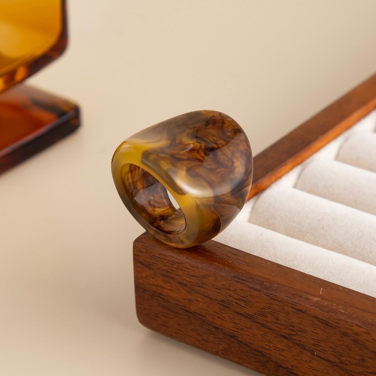 Korean Colorful Acrylic Rings Vintage Round Rings for Women Big Kpop Finger Ring Punk Resin Knuckle Joint Ring Aesthetic Jewelry коричневий
Korean Colorful Acrylic Rings Vintage Round Rings for Women Big Kpop Finger Ring Punk Resin Knuckle Joint Ring Aesthetic Jewelry коричневий