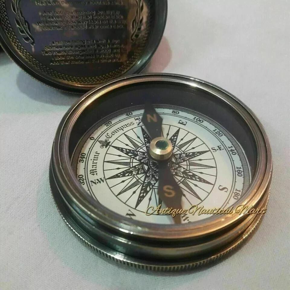 vintage nautical compass is a true treasure for any antique collector. Crafted i коричневий
vintage nautical compass is a true treasure for any antique collector. Crafted i коричневий