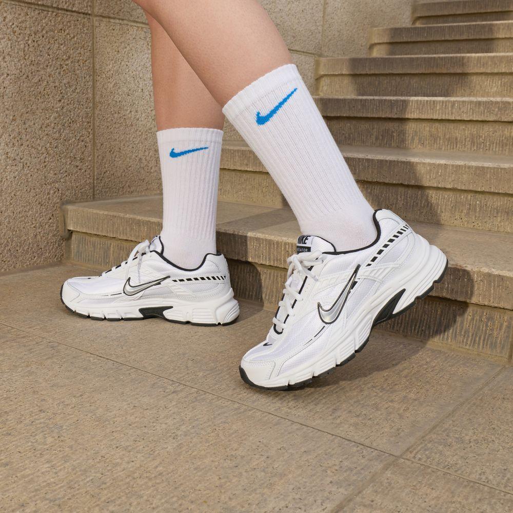 Nike Initiator Белый Металлик Серебристый (Женский) 37.5
Nike Initiator Белый Металлик Серебристый (Женский) 37.5