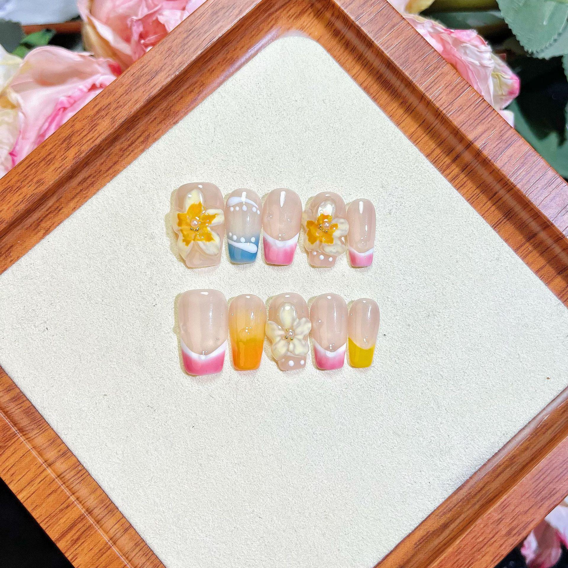 European & American Hand-Painted 3D Carving Whitening Nail Art - Spring/Summer High-End Dopamine Wearable Medium
European & American Hand-Painted 3D Carving Whitening Nail Art - Spring/Summer High-End Dopamine Wearable Medium