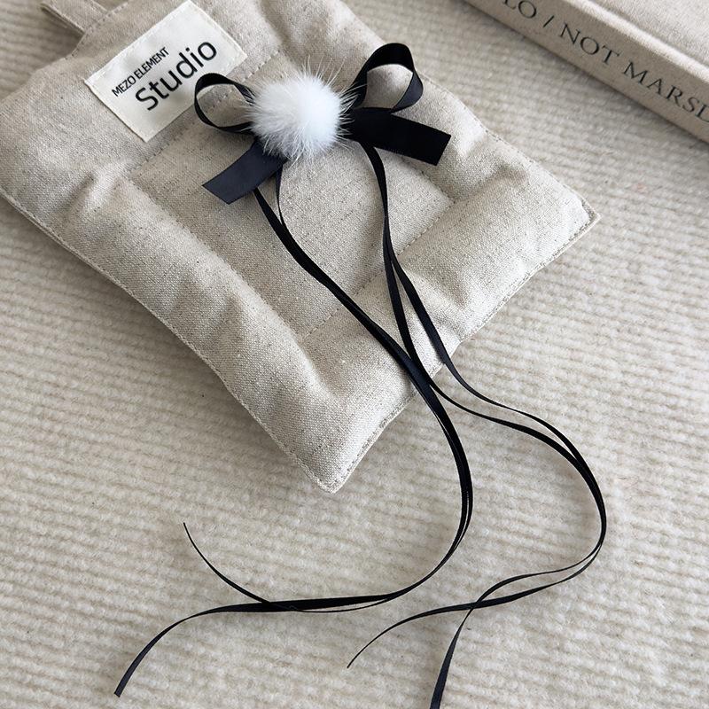 Barrewind Hairball Bow streamer Hairpin Women s bangs clip Side clip hairpin чорний
Barrewind Hairball Bow streamer Hairpin Women s bangs clip Side clip hairpin чорний