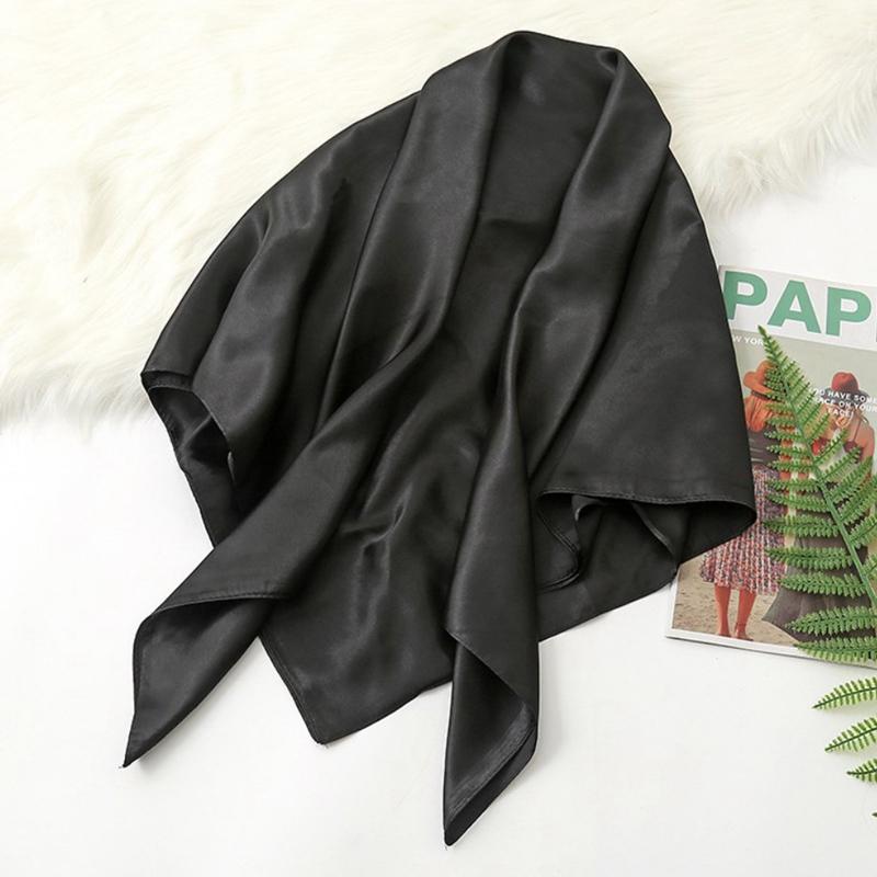 90*90cm Big Size Headwraps Solid Colors Neckerchief Hijab Women Satin Headband Hair Scarves Female Shawls Head Scarfs for Ladies
90*90cm Big Size Headwraps Solid Colors Neckerchief Hijab Women Satin Headband Hair Scarves Female Shawls Head Scarfs for Ladies