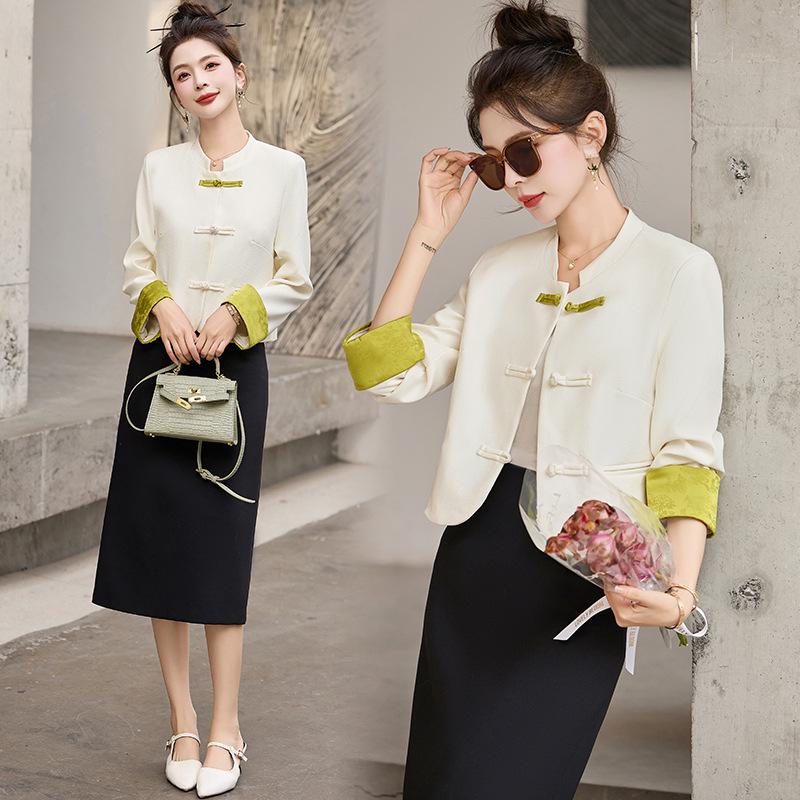 Женский комплект из двух предметов осень 2024 г.: Куртка на пряжке и юбка миди - Новый китайский национальный стиль DJ5803 M (90-110 cm) зелёный
Женский комплект из двух предметов осень 2024 г.: Куртка на пряжке и юбка миди - Новый китайский национальный стиль DJ5803 M (90-110 cm) зелёный