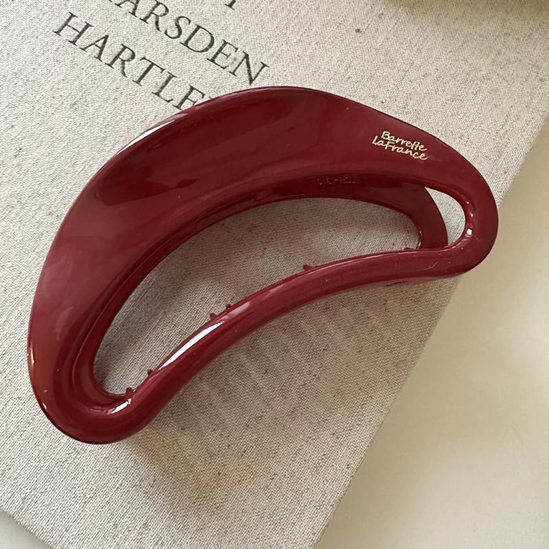 new semi-circle thickened and fall-resistant high-quality grabber clip retro all-match hairpin hairpin large hair size grabber shark clip
new semi-circle thickened and fall-resistant high-quality grabber clip retro all-match hairpin hairpin large hair size grabber shark clip