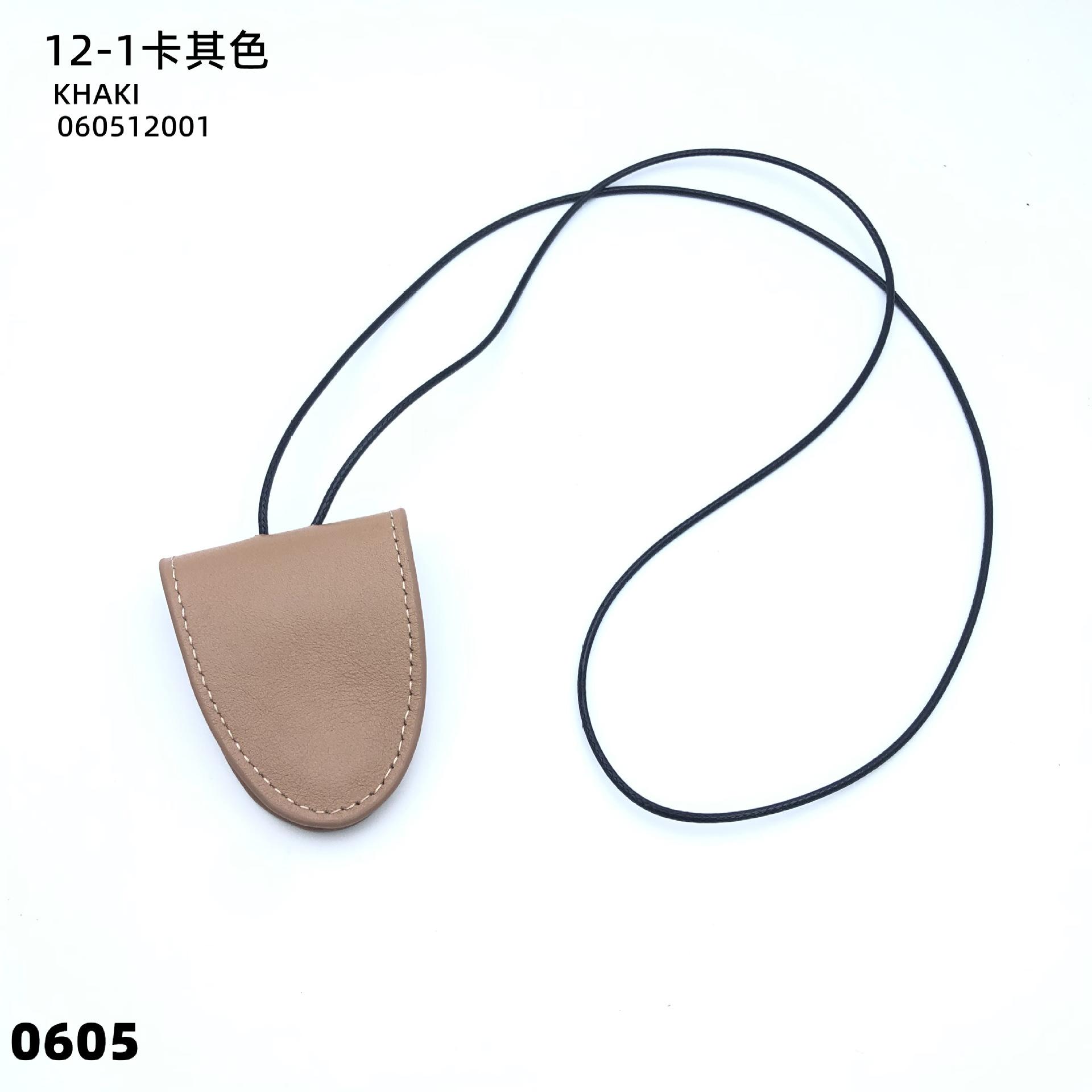Luxury Real Leather Glasses Clip With Neck Strap Custom Letters Travel Portable Sunglasses Storage Bag Fashion Hat Clip Gift хаки
Luxury Real Leather Glasses Clip With Neck Strap Custom Letters Travel Portable Sunglasses Storage Bag Fashion Hat Clip Gift хаки