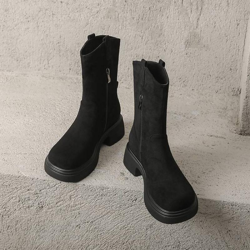 Новые женские ботинки большого размера на толстой подошве, с боковой молнией, удобные, на среднем каблуке, нескользящие, с круглым носком, полусапоги, осенне-зимние ботинки Мартин женские 39
Новые женские ботинки большого размера на толстой подошве, с боковой молнией, удобные, на среднем каблуке, нескользящие, с круглым носком, полусапоги, осенне-зимние ботинки Мартин женские 39