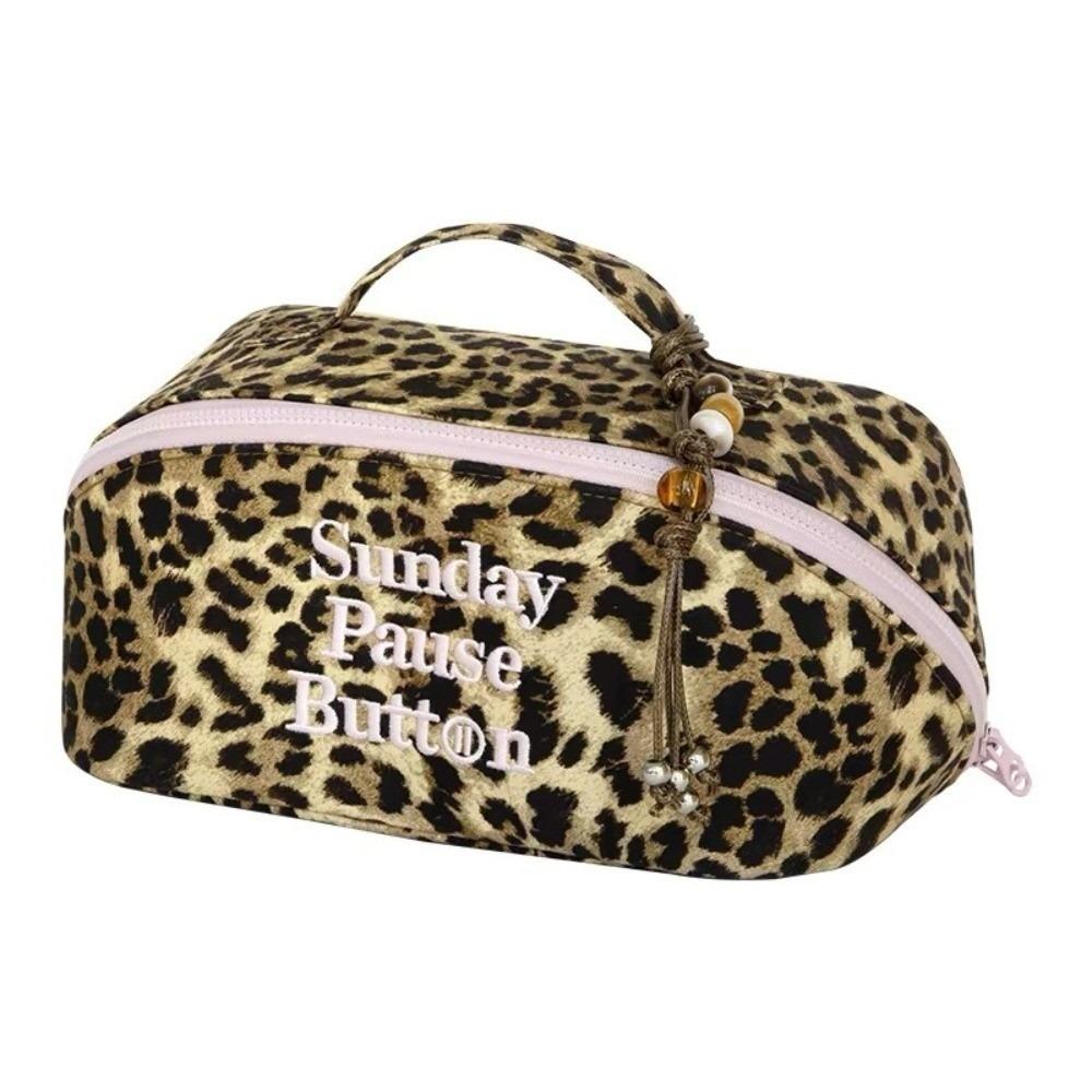 New Vintage Leopard Tote Bag Handheld Large Capacity Makeup Bag Zipper Design Cosmetic Storage Bag Travel бежевый
New Vintage Leopard Tote Bag Handheld Large Capacity Makeup Bag Zipper Design Cosmetic Storage Bag Travel бежевый