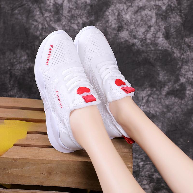 Весенняя мода, новый стиль, удобная повседневная легкая дышащая износостойкая женская обувь на толстой подошве, кроссовки
Весенняя мода, новый стиль, удобная повседневная легкая дышащая износостойкая женская обувь на толстой подошве, кроссовки