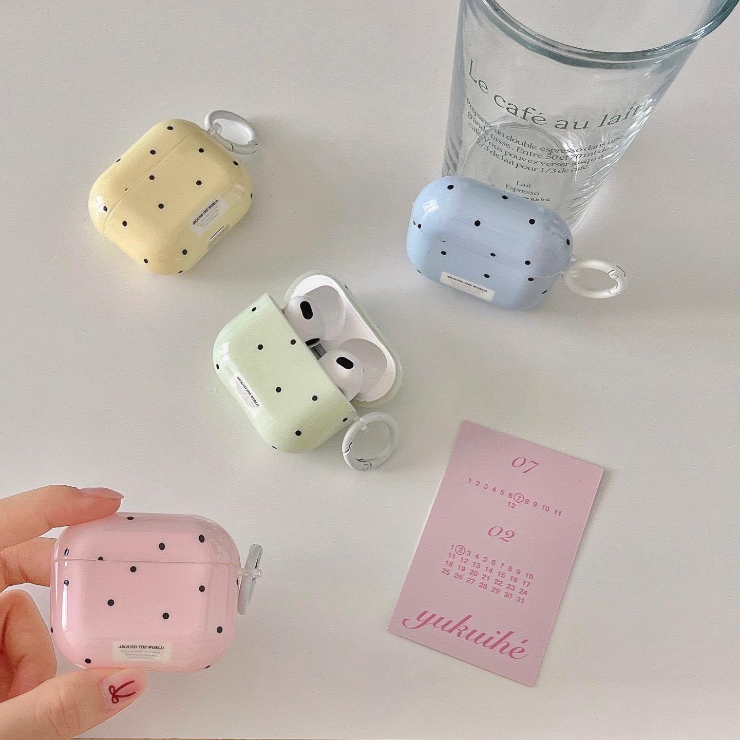 Polka Dot Case for AirPods Pro 2nd & 3rd Gen - Soft, Minimalist Fit for Wireless Earphones AirPods Pro
Polka Dot Case for AirPods Pro 2nd & 3rd Gen - Soft, Minimalist Fit for Wireless Earphones AirPods Pro