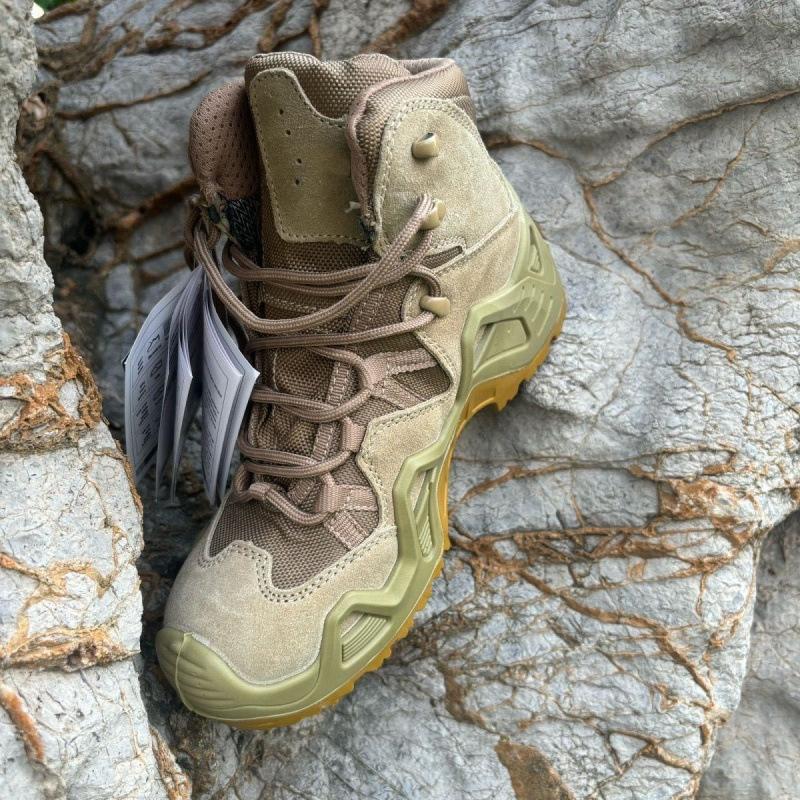 New waterproof Russian wear-resistant tactical boots outdoor four-season hiking shoes men s non-slip mid-help military fans war military training 46
New waterproof Russian wear-resistant tactical boots outdoor four-season hiking shoes men s non-slip mid-help military fans war military training 46