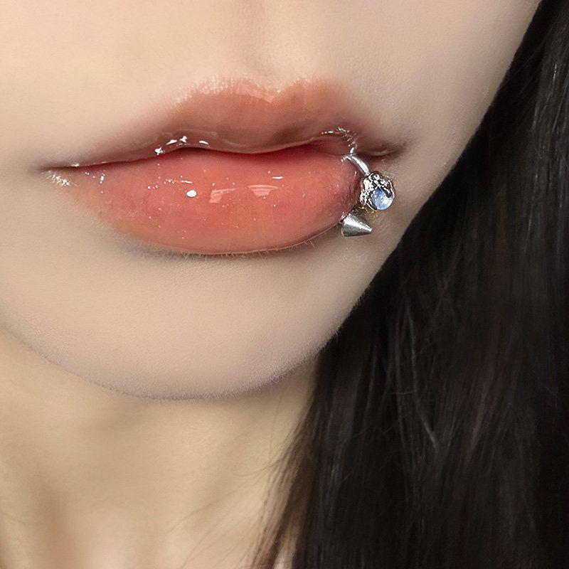 Raccon Raccoon Lip Dragon Claw Titanium Steel Lip Ring Labret Fashion Male Thread Opal Sexy Piercing Jewelry White - Rod Length 10mm, Rod Thickness 1.2mm
Raccon Raccoon Lip Dragon Claw Titanium Steel Lip Ring Labret Fashion Male Thread Opal Sexy Piercing Jewelry White - Rod Length 10mm, Rod Thickness 1.2mm