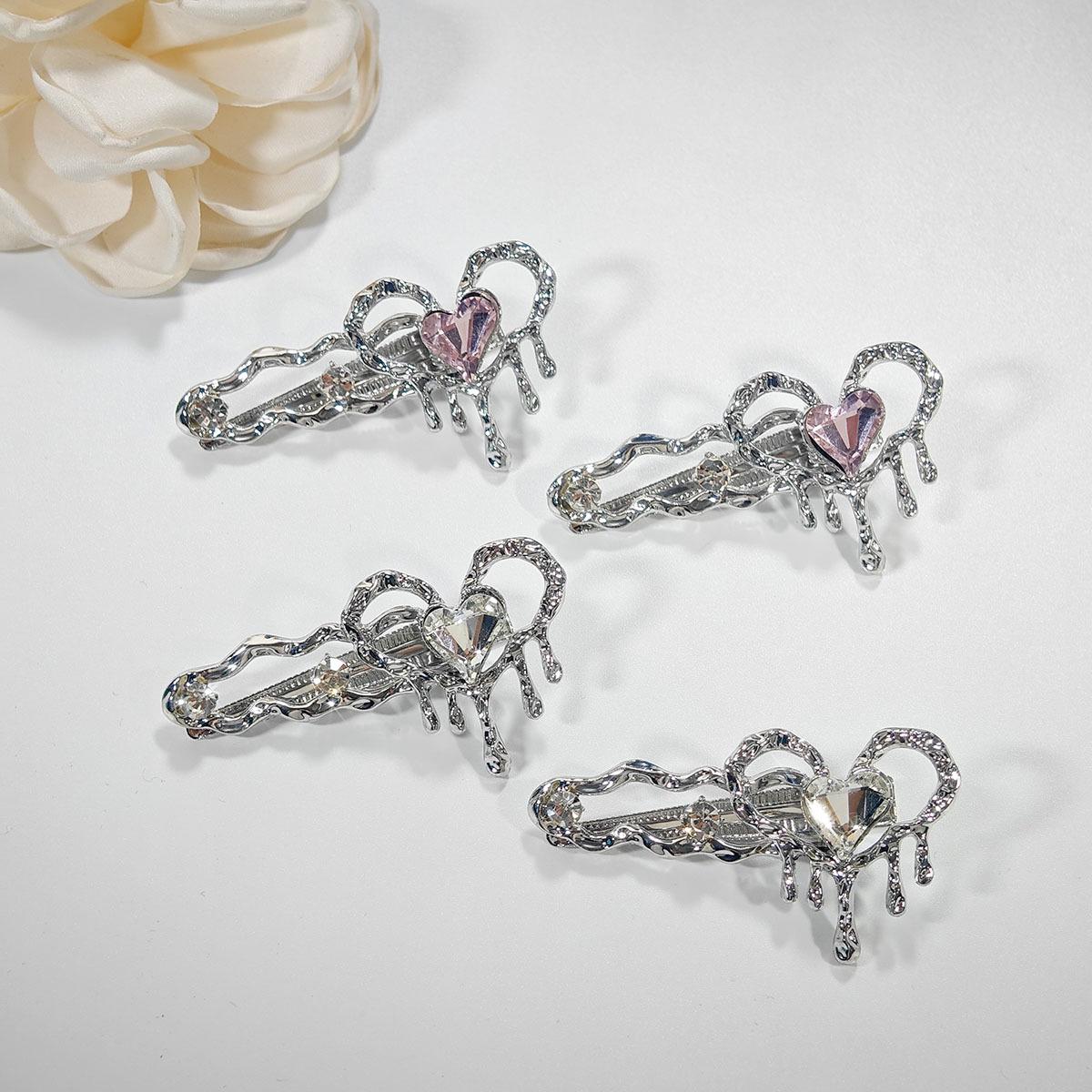 Korean Alloy Bow Hair Clip with Niche Design - Elegant Duckbill Side Clip for Women белый
Korean Alloy Bow Hair Clip with Niche Design - Elegant Duckbill Side Clip for Women белый