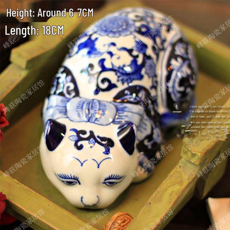 Modern Blue & White Ceramic Cat Ornament: Creative Decor for Study, Wine Cabinet, or Bedroom Gift
Modern Blue & White Ceramic Cat Ornament: Creative Decor for Study, Wine Cabinet, or Bedroom Gift