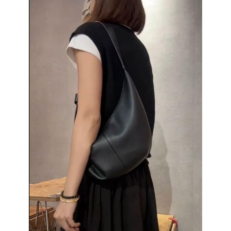 Minimalist Loose Bag Women 2025 Super Popular New Advanced Texture Dumpling Bag Large Capacity Commuter All-Match Messenger Bag Black
Minimalist Loose Bag Women 2025 Super Popular New Advanced Texture Dumpling Bag Large Capacity Commuter All-Match Messenger Bag Black