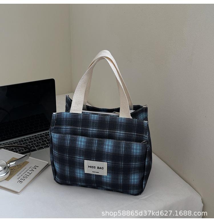 2026 new printed plaid college student canvas bag ins lightweight pleated cloth bag large capacity messenger handbag Without pendant синий
2026 new printed plaid college student canvas bag ins lightweight pleated cloth bag large capacity messenger handbag Without pendant синий