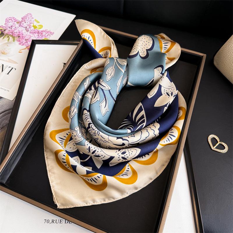 Fashion Scarf Turban Hijab Bandana Luxury Female Print Headscarf Shawl Handkerchief Neckerchief Headband Square Windproof Wraps 70x70cm
Fashion Scarf Turban Hijab Bandana Luxury Female Print Headscarf Shawl Handkerchief Neckerchief Headband Square Windproof Wraps 70x70cm