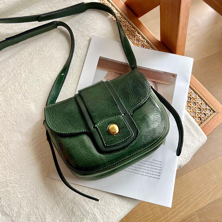 Johnature Retro Versatile Saddle Bag High End Shoulder Crossbody Bags Handmade Genuine Leather Women s Bag зелёный
Johnature Retro Versatile Saddle Bag High End Shoulder Crossbody Bags Handmade Genuine Leather Women s Bag зелёный