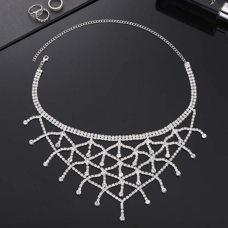 Meier Hot-selling rhinestone mesh tassel head chain, rhinestone hair chain, pendant headpiece accessory срібний
Meier Hot-selling rhinestone mesh tassel head chain, rhinestone hair chain, pendant headpiece accessory срібний