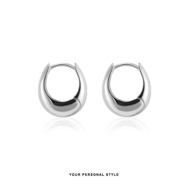 Fashionable Gold Earrings, New Popular Style, High-end Temperament, Light Luxury Circle Earrings, Women s Metal Earrings
Fashionable Gold Earrings, New Popular Style, High-end Temperament, Light Luxury Circle Earrings, Women s Metal Earrings