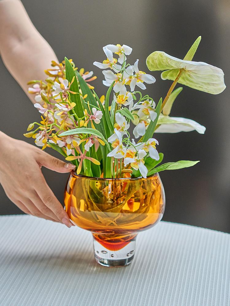 Luxury Amber Glass Hydroponic Vase Flower Arrangement Living Room Ornament Clear Glass Floral Vase Dining Table Room Decoration
Luxury Amber Glass Hydroponic Vase Flower Arrangement Living Room Ornament Clear Glass Floral Vase Dining Table Room Decoration